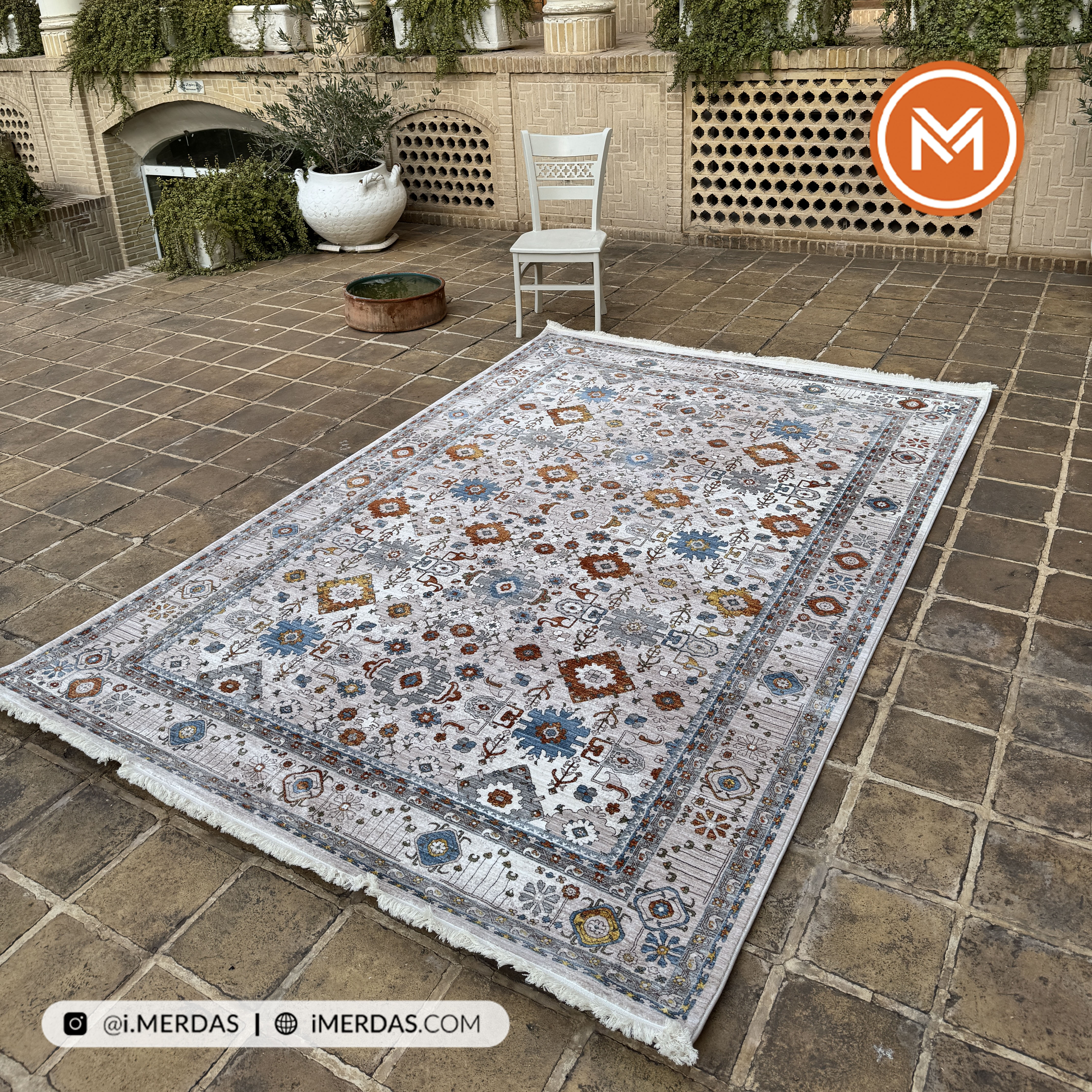 فرش وینتیج کد 76004 زمینه کرم بژ